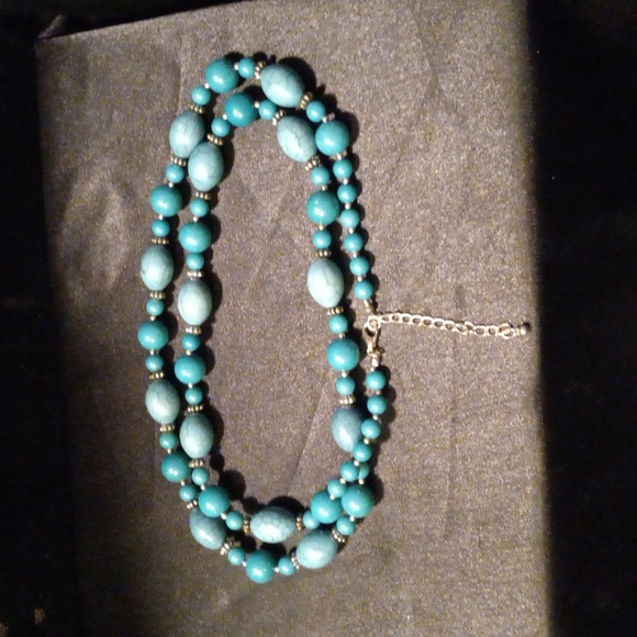 Turquois Howlite stone necklace - Picture 2 of 4